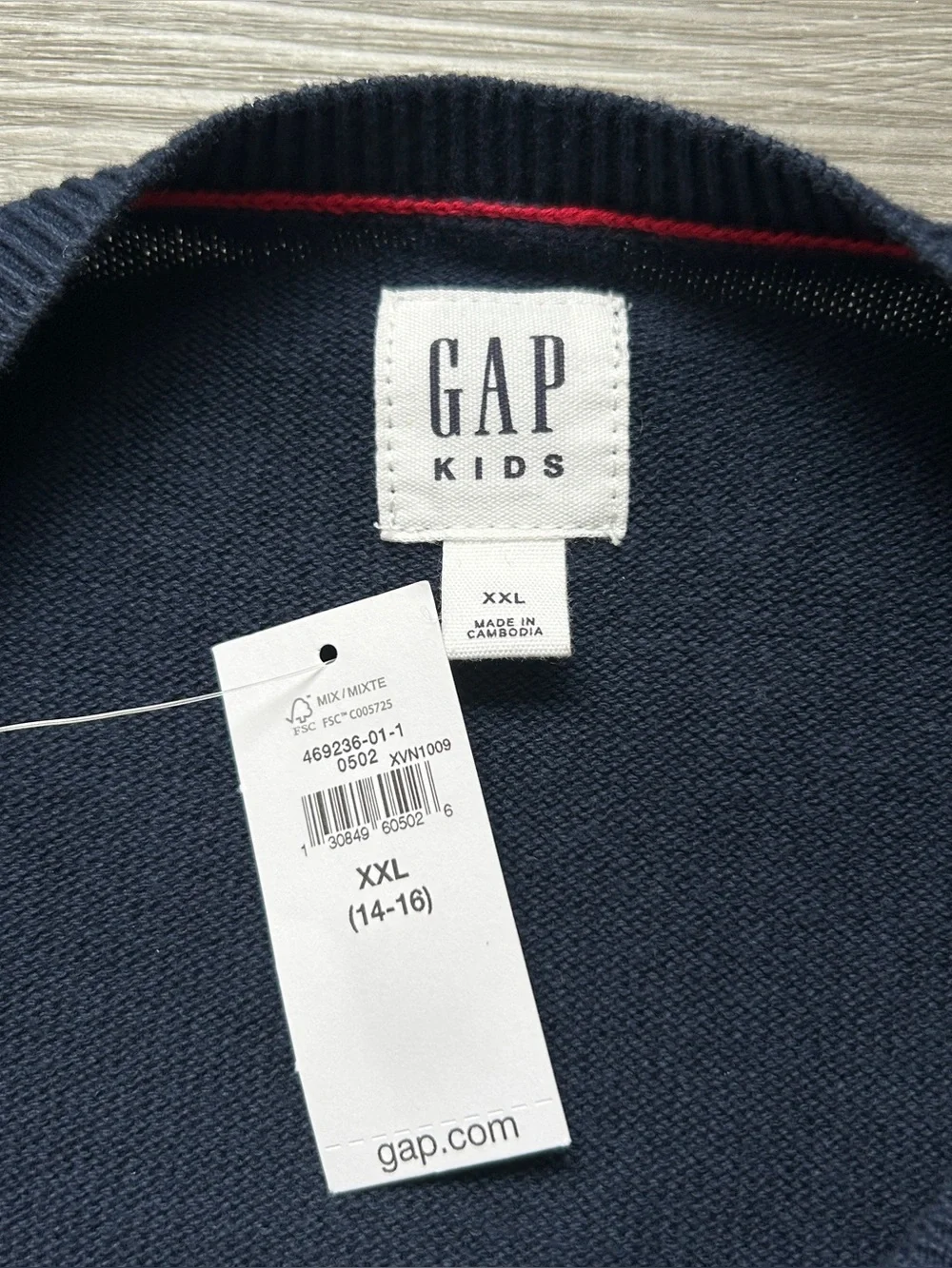 GAP Kids Navy V-Neck Sweater NWT- size XXL